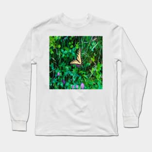 A Butterfly Using Its Wings Long Sleeve T-Shirt